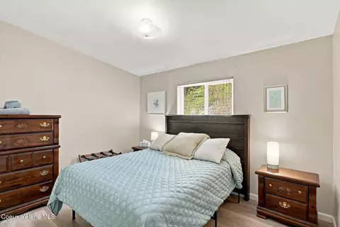 Bedroom - 403 S Lakefront Ave, Harrison, ID 83833 photo 2 of 3