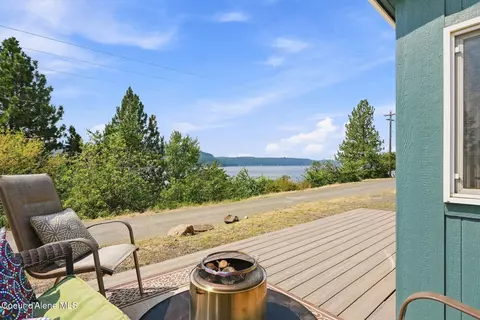 View/Area - 403 S Lakefront Ave, Harrison, ID 83833 photo 1 of 4