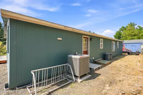 Exterior - 403 S Lakefront Ave, Harrison, ID 83833 photo 1 of 1