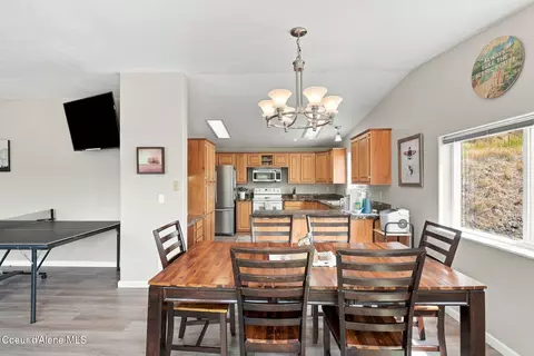 Dining - 403 S Lakefront Ave, Harrison, ID 83833 photo 1 of 2