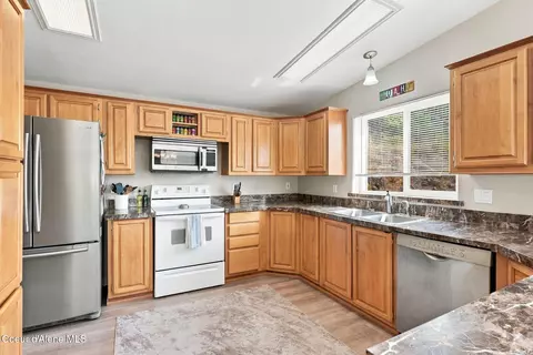 Kitchen - 403 S Lakefront Ave, Harrison, ID 83833 photo 1 of 1