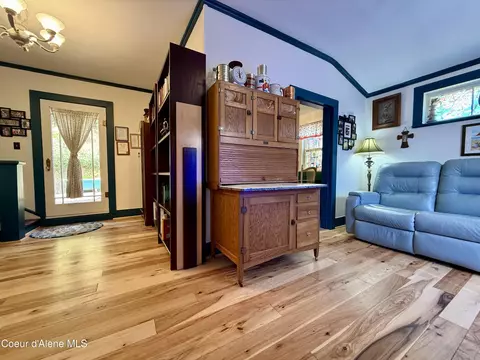 Entry Way - 511 Hunter St, Mullan, ID 83846 photo 1 of 3