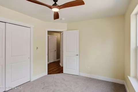 Bedroom - 205 Old Farm Rd, Pinehurst, ID 83850 photo 2 of 6