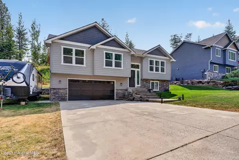 Exterior - 205 Old Farm Rd, Pinehurst, ID 83850 photo 8 of 10