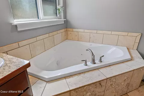 Other - 205 Old Farm Rd, Pinehurst, ID 83850 photo 6 of 29