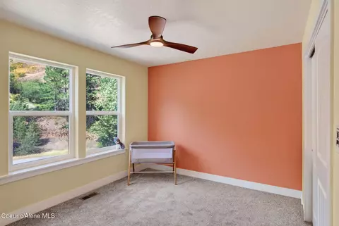 Bedroom - 205 Old Farm Rd, Pinehurst, ID 83850 photo 1 of 6