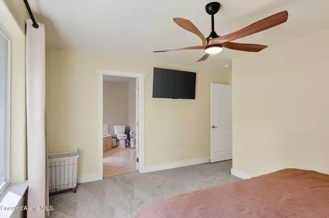 Bedroom - 205 Old Farm Rd, Pinehurst, ID 83850 photo 6 of 6