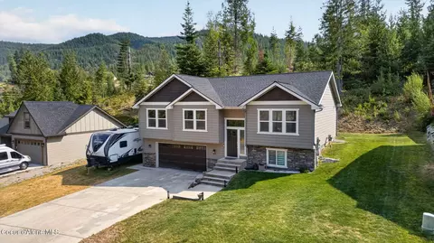 205 Old Farm Rd, Pinehurst, ID 83850