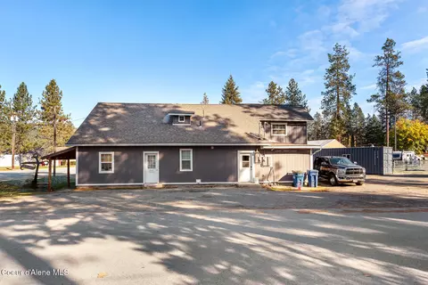 207 S Division St, Pinehurst, ID 83850