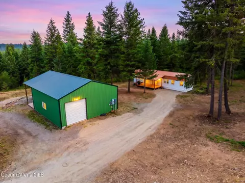 377 That A Way, Spirit Lake, ID 83869