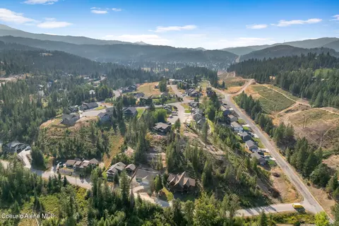 View/Area - 106 Memory Ln, Pinehurst, ID 83850 photo 2 of 9
