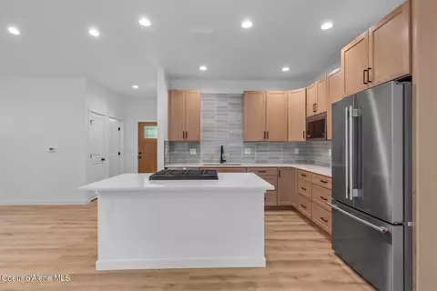 Kitchen - 106 Memory Ln, Pinehurst, ID 83850 photo 1 of 5
