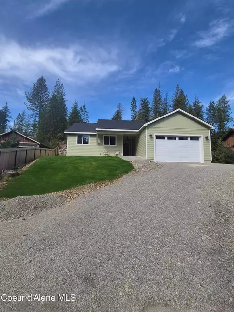 Exterior - 106 Memory Ln, Pinehurst, ID 83850 photo 4 of 5