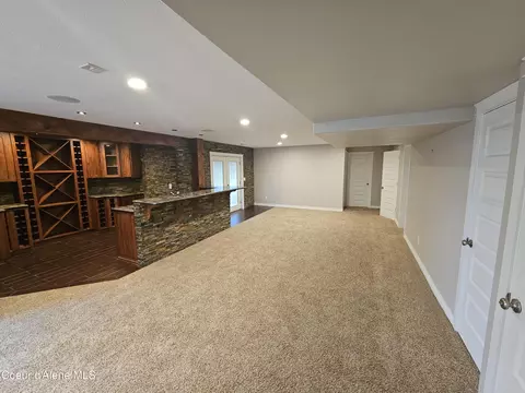 Living - 901 S Edgeview Ter, Post Falls, ID 83854 photo 5 of 7