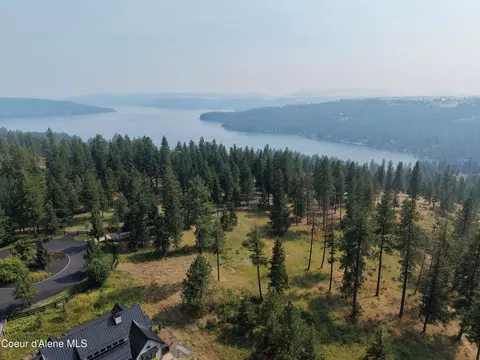 7765 W Herradora Ct, Coeur D'alene, ID 83814