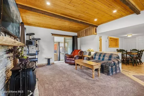 Living - 28 Whiskey Jack Rd, Sandpoint, ID 83864 photo 3 of 3