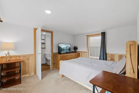 Bedroom - 28 Whiskey Jack Rd, Sandpoint, ID 83864 photo 1 of 2