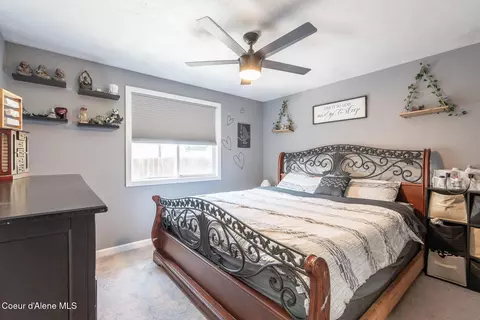 Bedroom - 701 E Bismark Ave, Spokane, WA 99208 photo 1 of 5