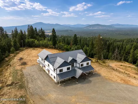 23124 N Rimrock Rd, Hayden, ID 83835