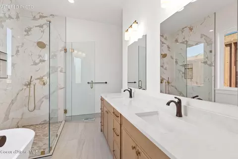 Bath - 2448 E Salvation Ct, Post Falls, ID 83854 photo 2 of 4