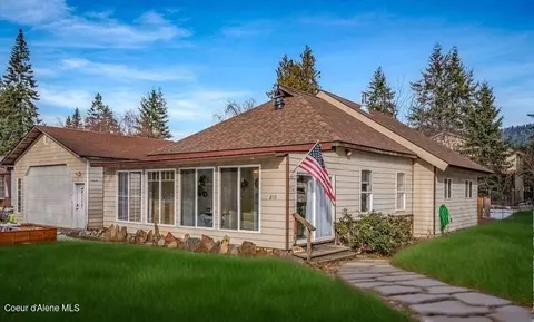 210 W 5th Ave, Clark Fork, ID 83811