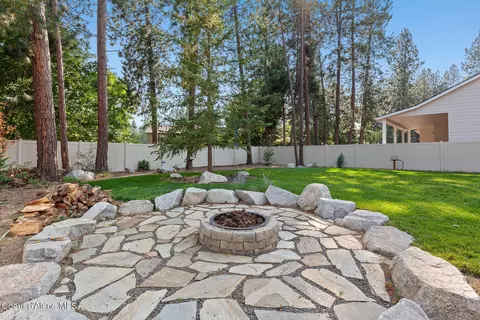 Exterior - 2068 E Plaza Ct, Post Falls, ID 83854 photo 7 of 9