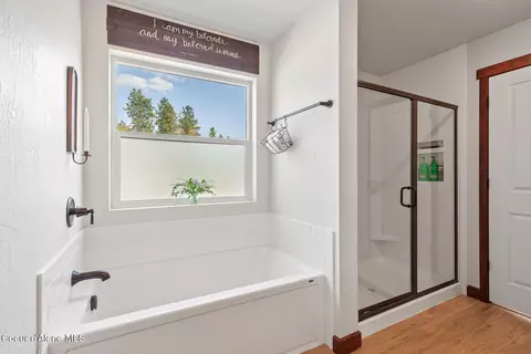 Bath - 2068 E Plaza Ct, Post Falls, ID 83854 photo 4 of 5