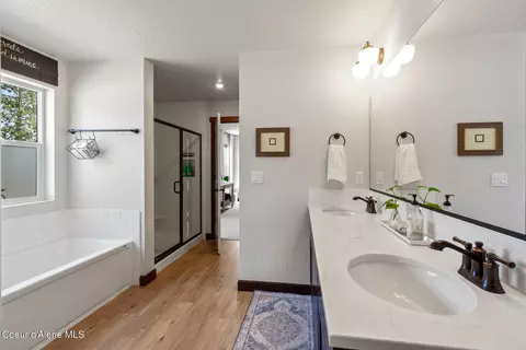 Bath - 2068 E Plaza Ct, Post Falls, ID 83854 photo 3 of 5