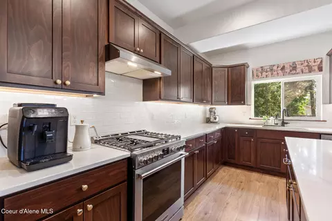 Kitchen - 2068 E Plaza Ct, Post Falls, ID 83854 photo 4 of 4