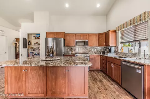 Kitchen - 2642 E Thrush Dr, Post Falls, ID 83854 photo 1 of 4