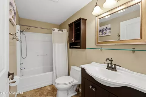 Bath - 1909 E Meadow Ln, Post Falls, ID 83854 photo 1 of 4