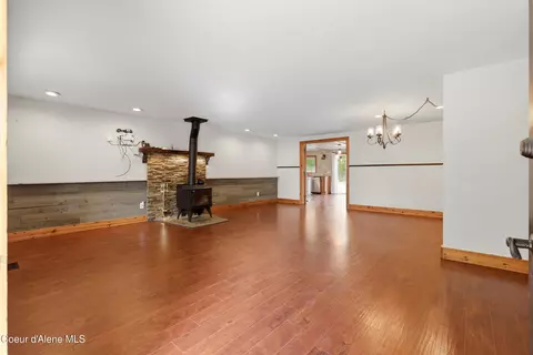 Living - 1909 E Meadow Ln, Post Falls, ID 83854 photo 1 of 4