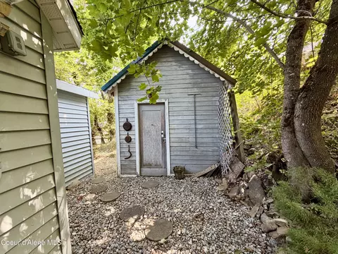 Exterior - 323 W Park Ave, Kellogg, ID 83837 photo 8 of 14