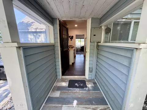 Exterior - 323 W Park Ave, Kellogg, ID 83837 photo 6 of 14