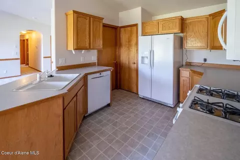 Kitchen - 645 E Bogie Dr, Post Falls, ID 83854 photo 3 of 3