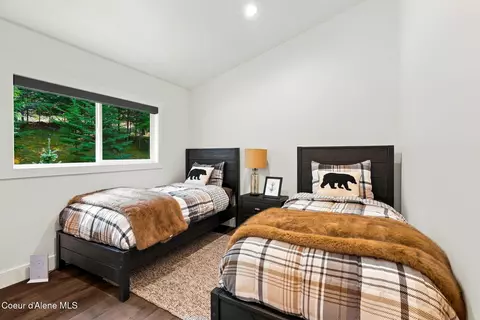 Bedroom - 7285 E Henry Point Rd, Hayden, ID 83835 photo 5 of 8