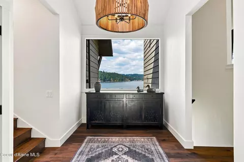 Entry Way - 7285 E Henry Point Rd, Hayden, ID 83835 photo 1 of 2