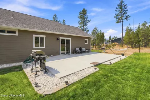 Exterior - 29 Bumpy Way, Blanchard, ID 83804 photo 6 of 10