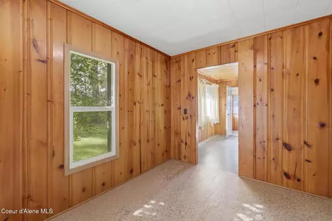Entry Way - 6000 Idaho 5, Plummer, ID 83851 photo 1 of 2