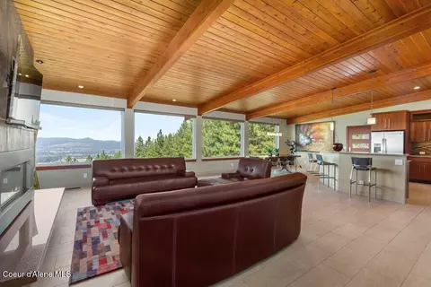 Living - 1035 S Valleyview Rd, Post Falls, ID 83854 photo 1 of 11