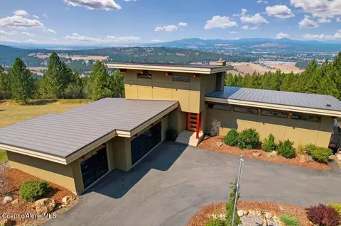 Exterior - 1035 S Valleyview Rd, Post Falls, ID 83854 photo 4 of 8