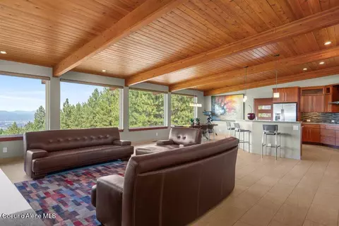 Living - 1035 S Valleyview Rd, Post Falls, ID 83854 photo 10 of 11