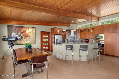 Dining - 1035 S Valleyview Rd, Post Falls, ID 83854 photo 3 of 3