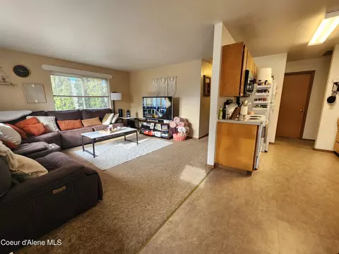103 E 12th Ave, Post Falls, ID 83854