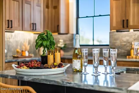 Kitchen - 51 Kayak Loop, Oldtown, ID 83822 photo 5 of 13