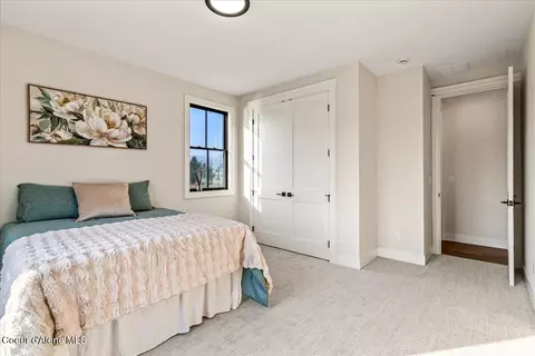 Bedroom - 51 Kayak Loop, Oldtown, ID 83822 photo 14 of 15