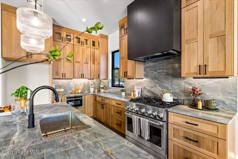 Kitchen - 51 Kayak Loop, Oldtown, ID 83822 photo 13 of 13
