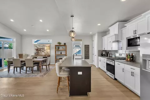 Kitchen - 4477 E Corsac Fox Ave, Post Falls, ID 83854 photo 4 of 4