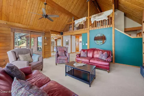Living - 3665 E Ogara Rd, Harrison, ID 83833 photo 3 of 6
