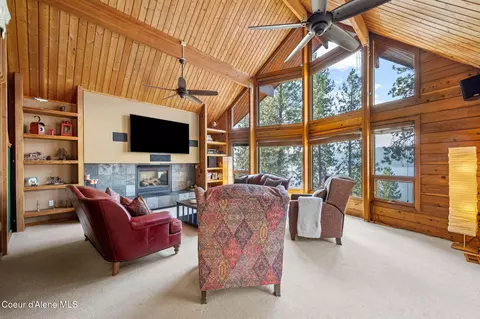 Living - 3665 E Ogara Rd, Harrison, ID 83833 photo 2 of 6